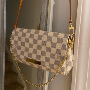 Authentic Louis Vuitton Favorite PM bag
